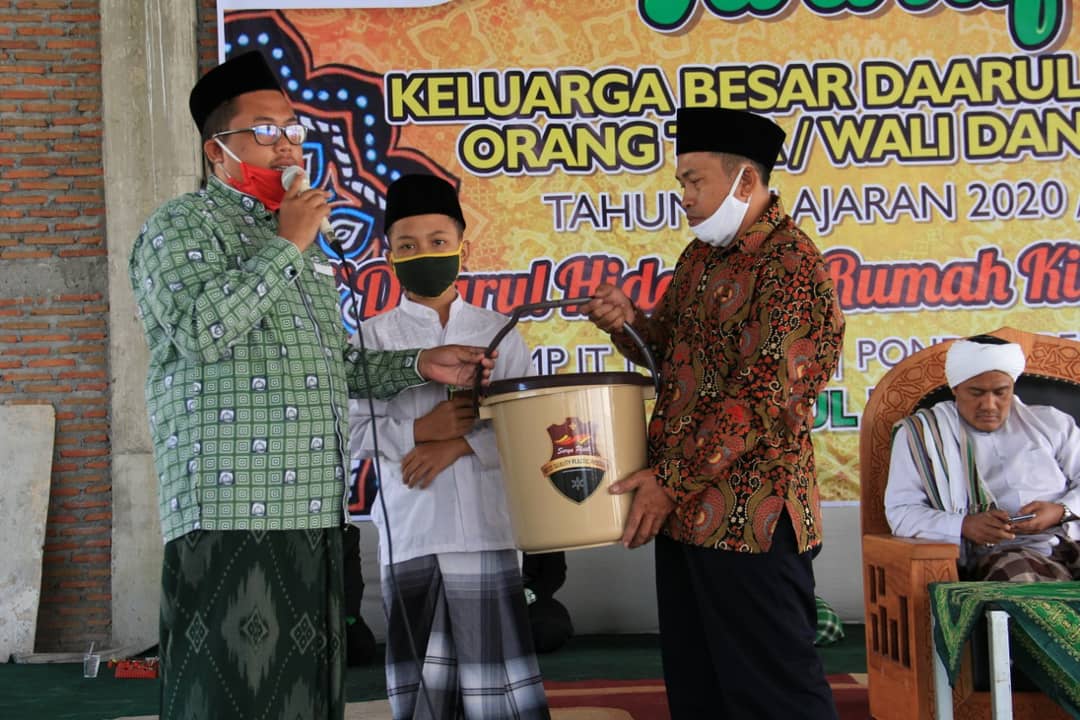 Ta'aruf Santri Baru Daarul Hidayah